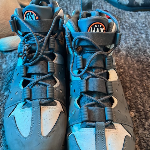 Nike Air Max - Picture 2 of 4